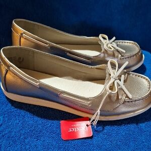 Dexter Women's Metallic Gold Flats